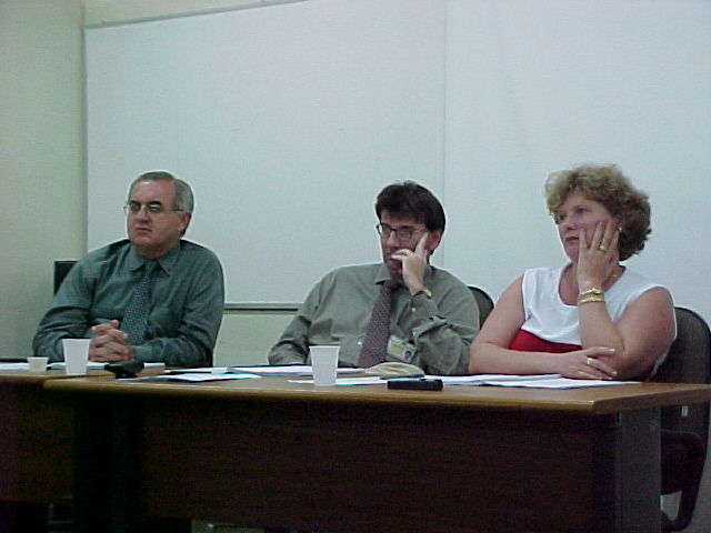 Professores Roberto Testezlaf, Fernando Tangerino e Aparecida Boliani