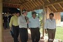 Governador do Mato Grosso do Sul prestigia o CONBEA 2007, ladeado pelos Presidentes da SBEA e do CONBEA 2007, Evandro Mantovani e Carlos Fietz.